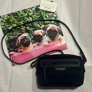 Longchamp le Pilage Camera Crossbody 💯Authentic 
Size: 6 H x 8” L x 2.5 W.